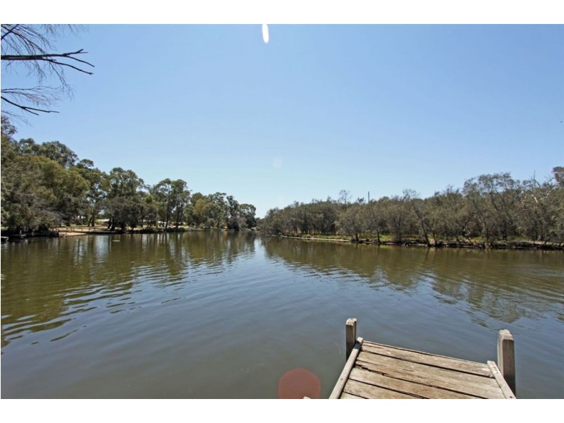 14 Redcliff Road, Greenfields WA 6210