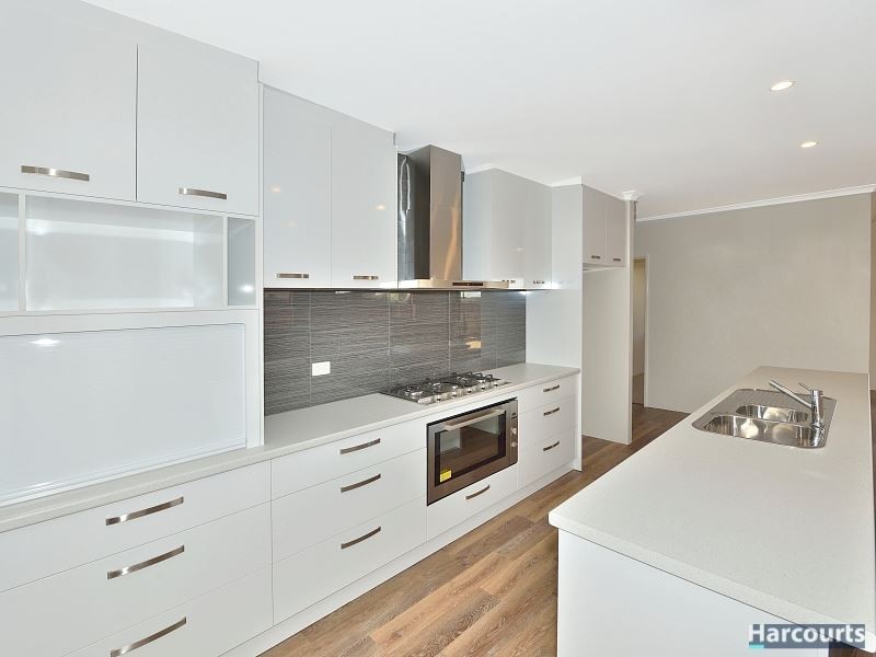 20 Wanjeep Street, Dudley Park WA 6210