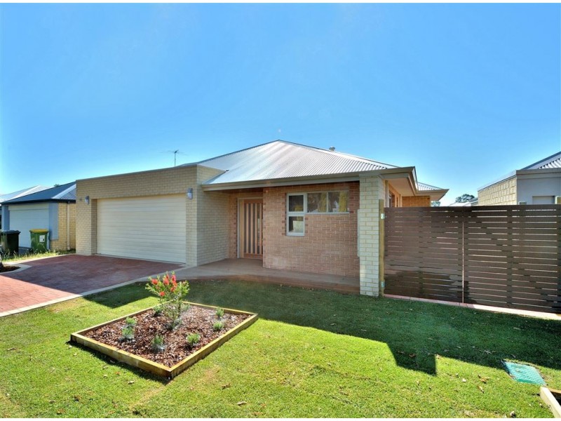 20 Wanjeep Street, Dudley Park WA 6210