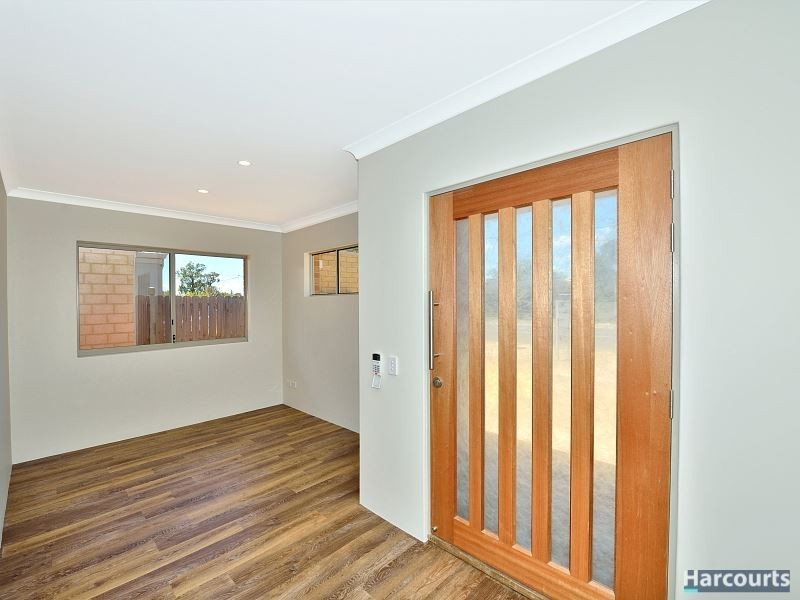 20 Wanjeep Street, Dudley Park WA 6210