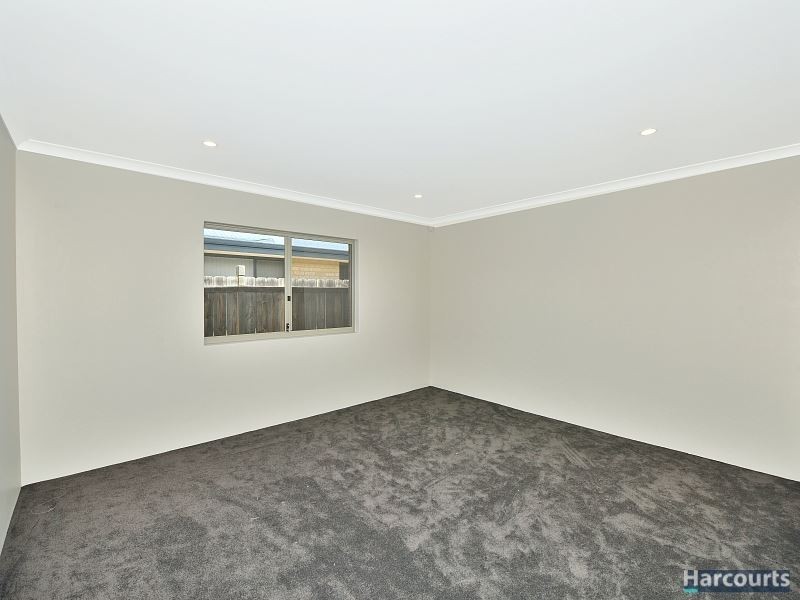 20 Wanjeep Street, Dudley Park WA 6210