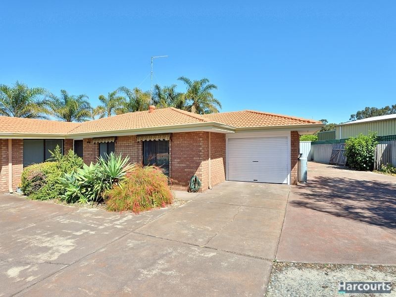 2/9 Columbia Close, Halls Head WA 6210