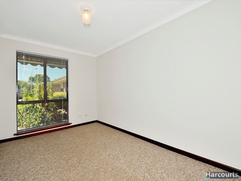 2/9 Columbia Close, Halls Head WA 6210
