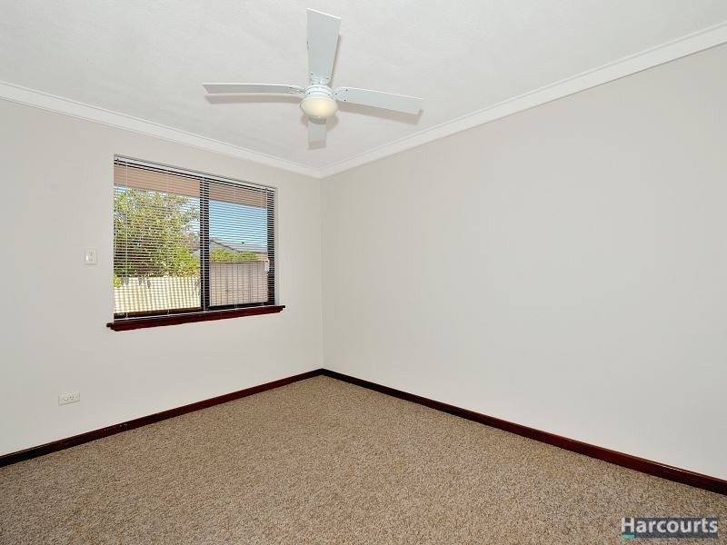 2/9 Columbia Close, Halls Head WA 6210