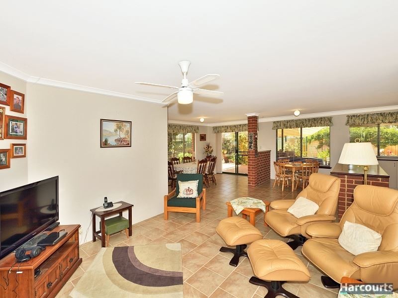4 Cobb Court, Greenfields WA 6210