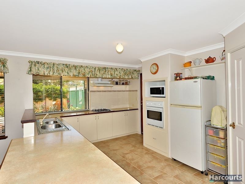 4 Cobb Court, Greenfields WA 6210