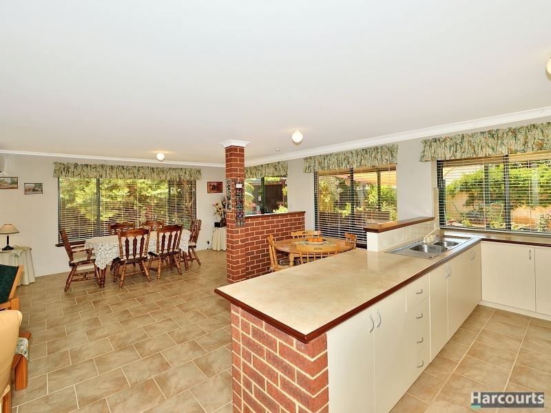 4 Cobb Court, Greenfields WA 6210