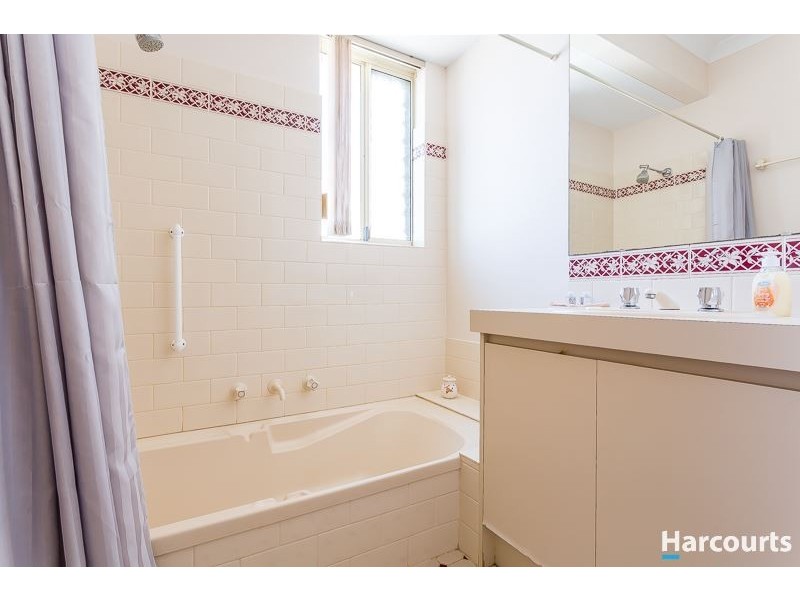 5B Farall Court, Erskine WA 6210