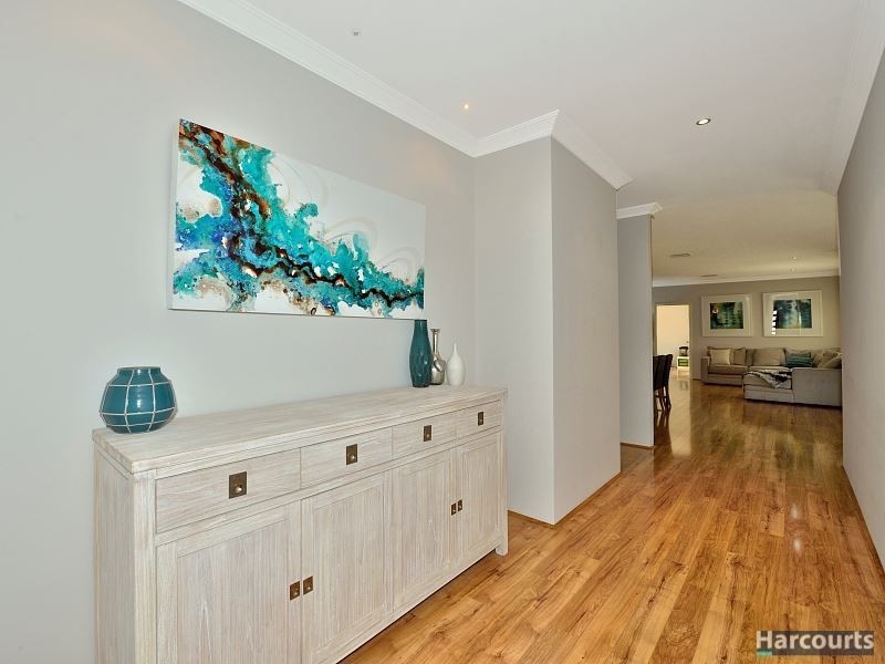 33 Britawast Road, Madora Bay WA 6210