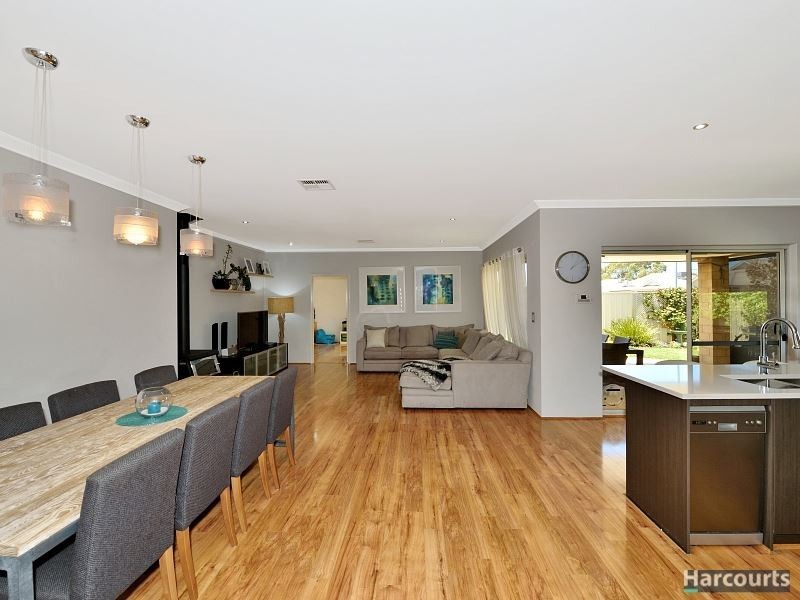 33 Britawast Road, Madora Bay WA 6210