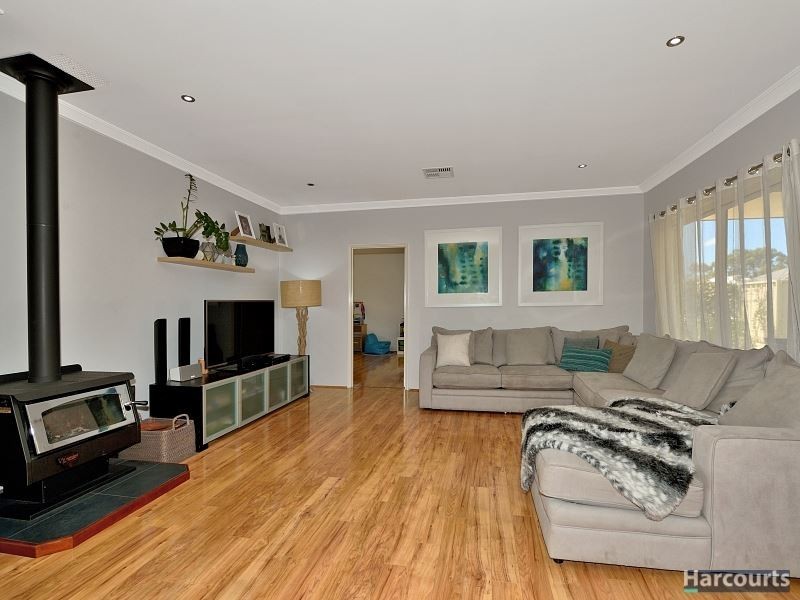 33 Britawast Road, Madora Bay WA 6210