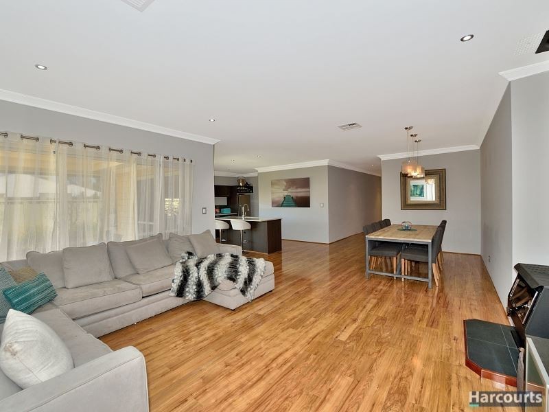 33 Britawast Road, Madora Bay WA 6210