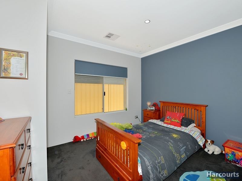 33 Britawast Road, Madora Bay WA 6210