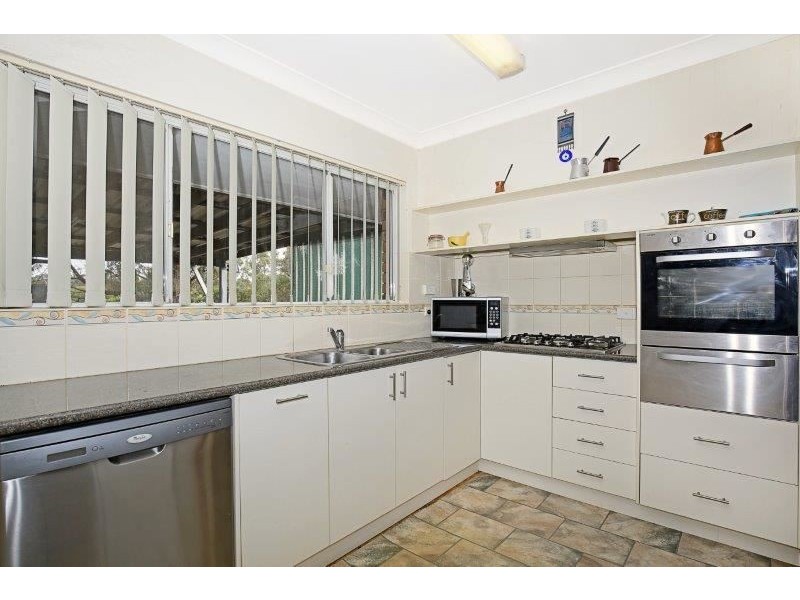 214 Newnham Road, Lake Clifton WA 6215
