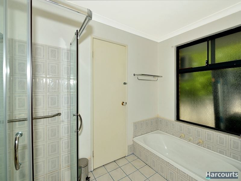 6 Olympus Rise, Greenfields WA 6210
