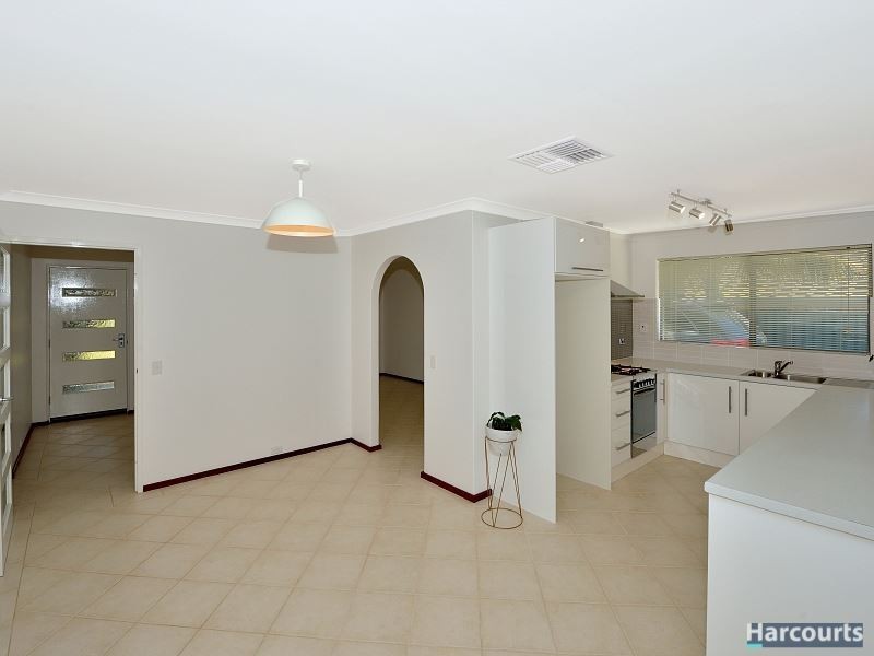 36 Portmarnock Circle, Halls Head WA 6210