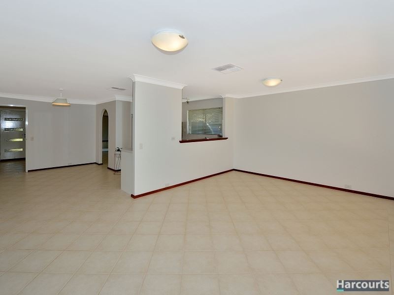 36 Portmarnock Circle, Halls Head WA 6210