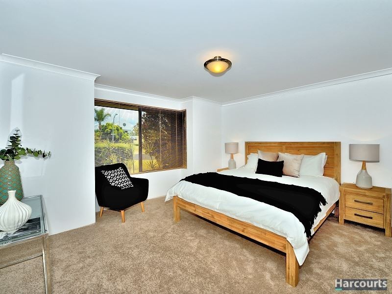 40 Warren Place, Dudley Park WA 6210