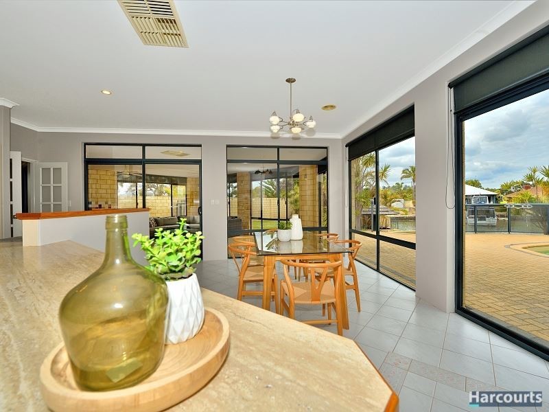 40 Warren Place, Dudley Park WA 6210