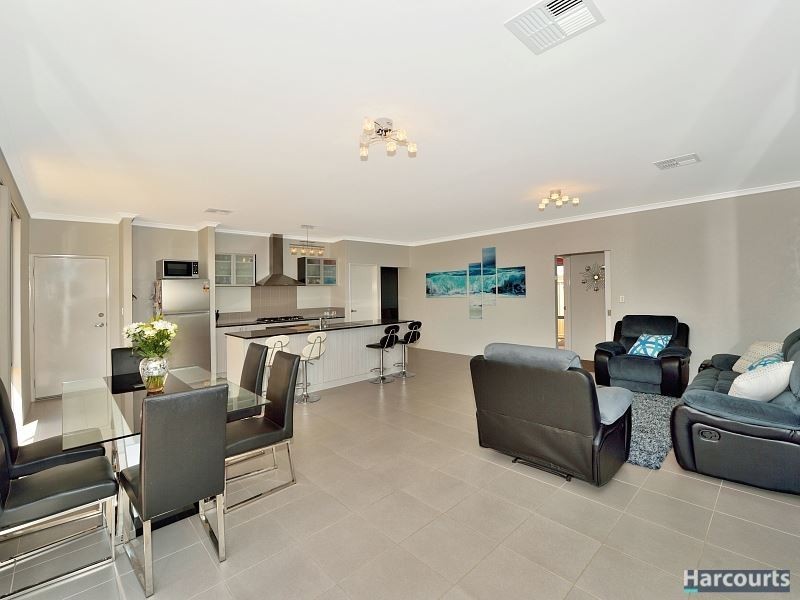 24 Longmeadow Vista, Meadow Springs WA 6210