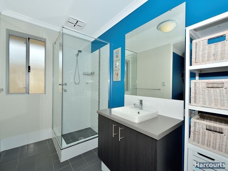 24 Longmeadow Vista, Meadow Springs WA 6210