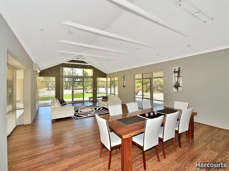 25 Empress Court, Barragup WA 6209