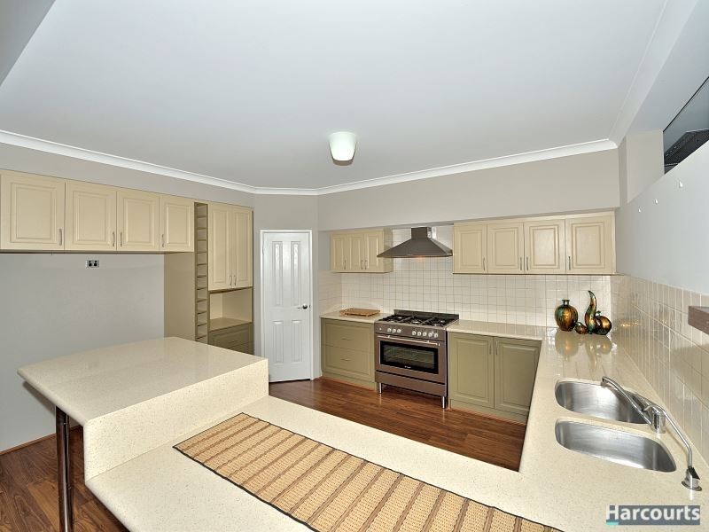 25 Empress Court, Barragup WA 6209