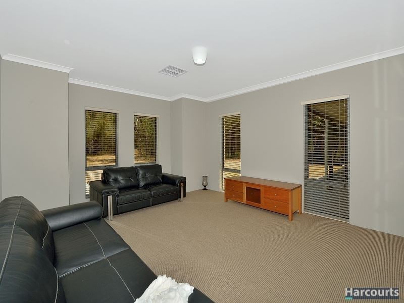 25 Empress Court, Barragup WA 6209