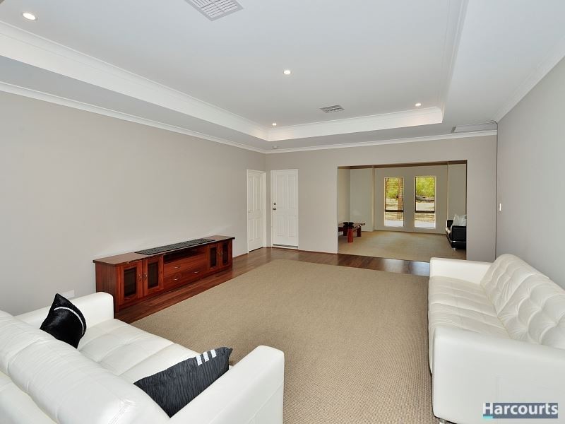 25 Empress Court, Barragup WA 6209