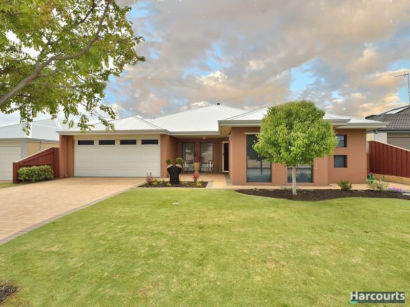 315 Peelwood Parade, Halls Head WA 6210