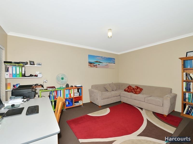 315 Peelwood Parade, Halls Head WA 6210