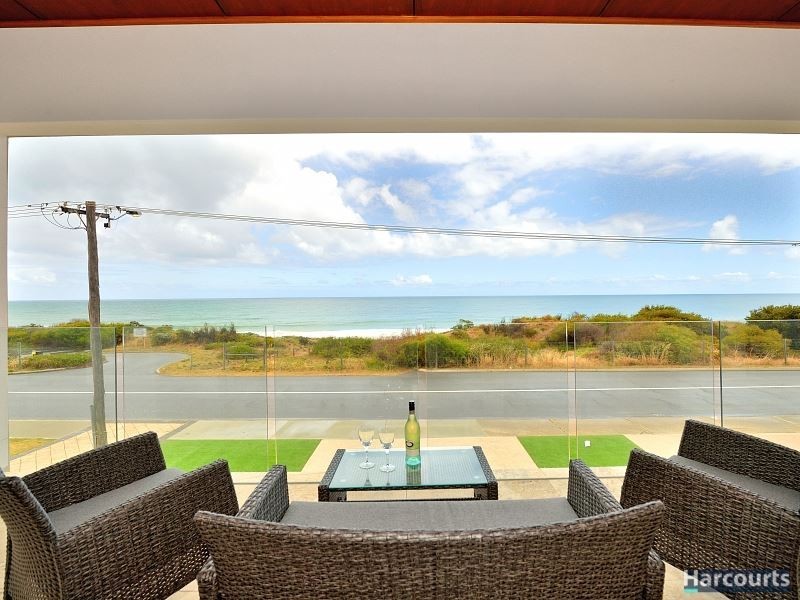 28 Halls Head Parade, Halls Head WA 6210