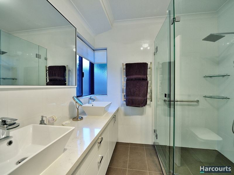 4 Kilkenny Gardens, Halls Head WA 6210