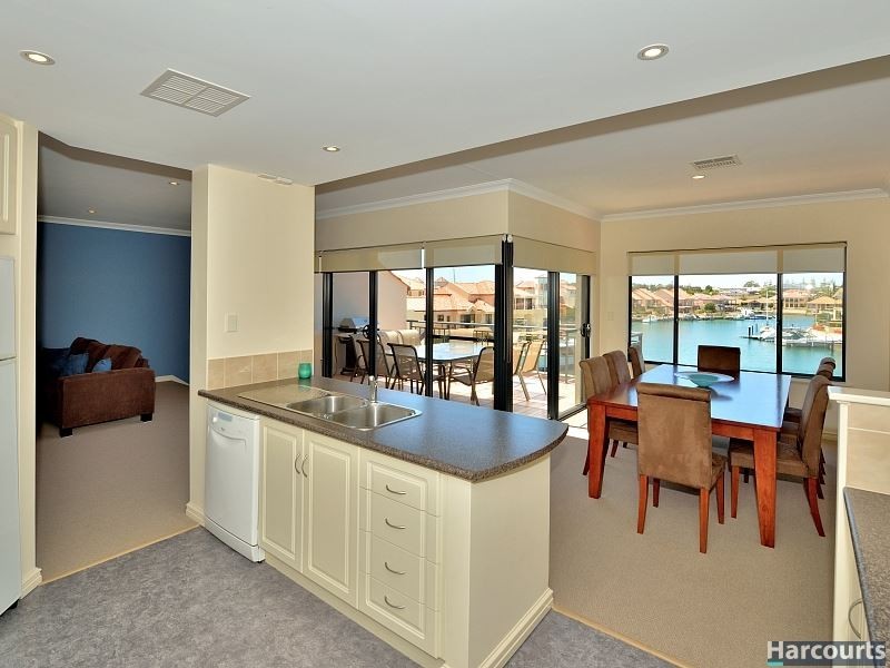 3/1 Hartog Pass, Wannanup WA 6210