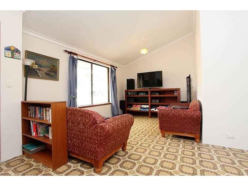 16 Fairway Terrace, Preston Beach WA 6215