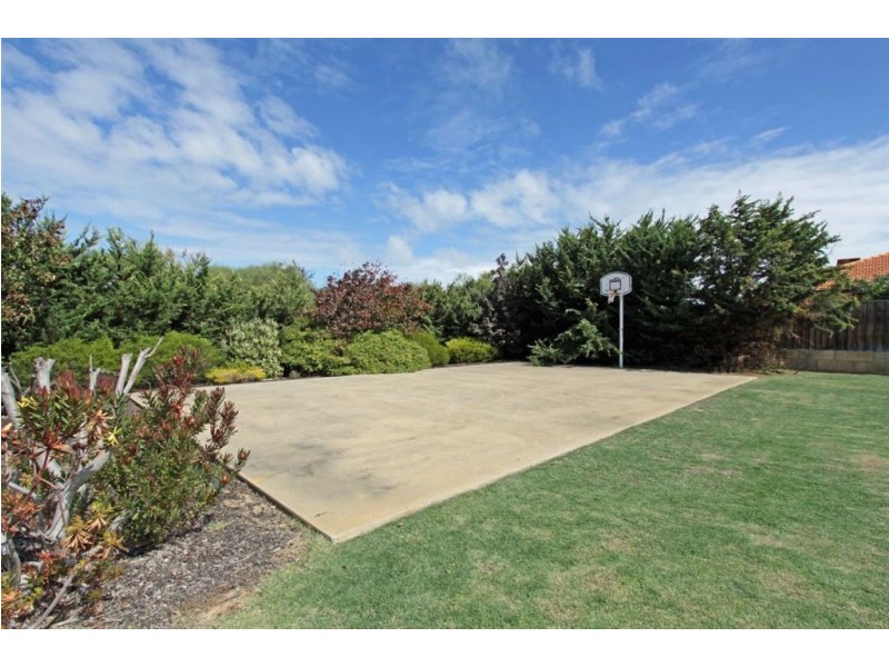 4 Glendart Turn, Erskine WA 6210