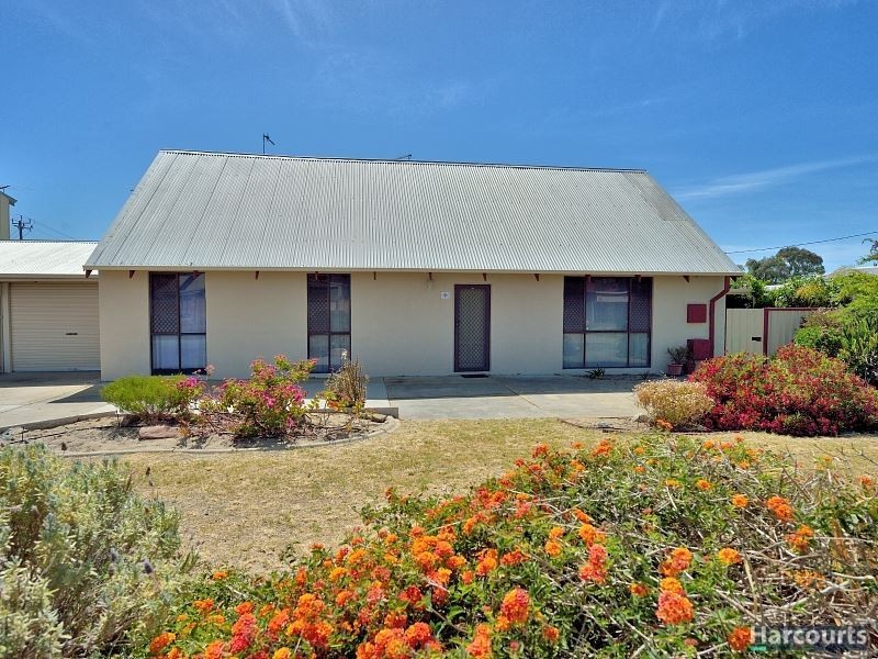 2/13 Duke Street, Wannanup WA 6210