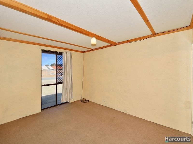 2/13 Duke Street, Wannanup WA 6210