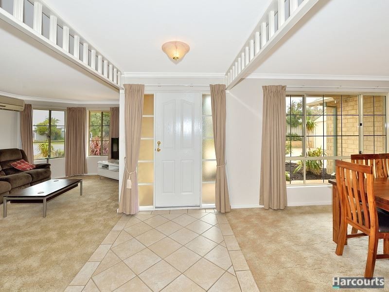 40 Pallas Way, San Remo WA 6210