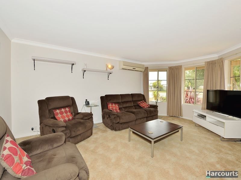 40 Pallas Way, San Remo WA 6210