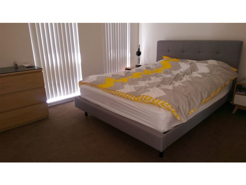 6 Sievewright Street, Silver Sands WA 6210