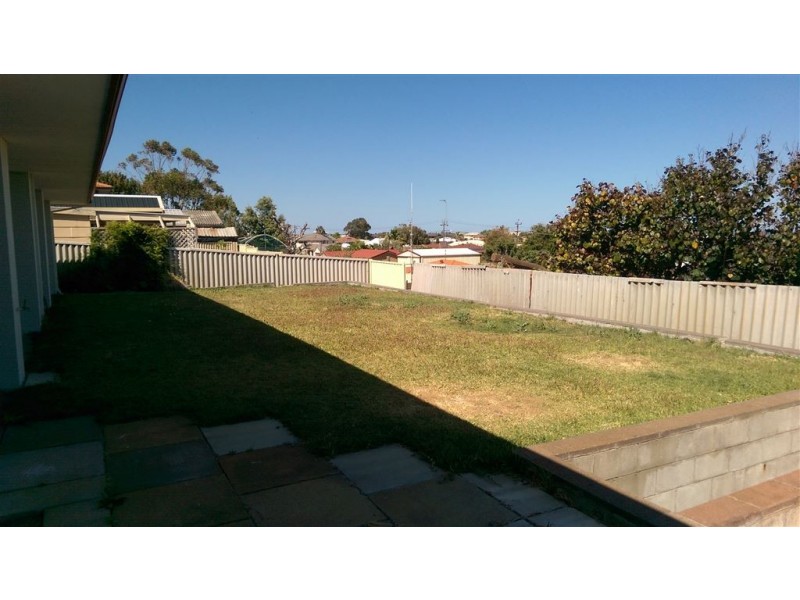 6 Sievewright Street, Silver Sands WA 6210