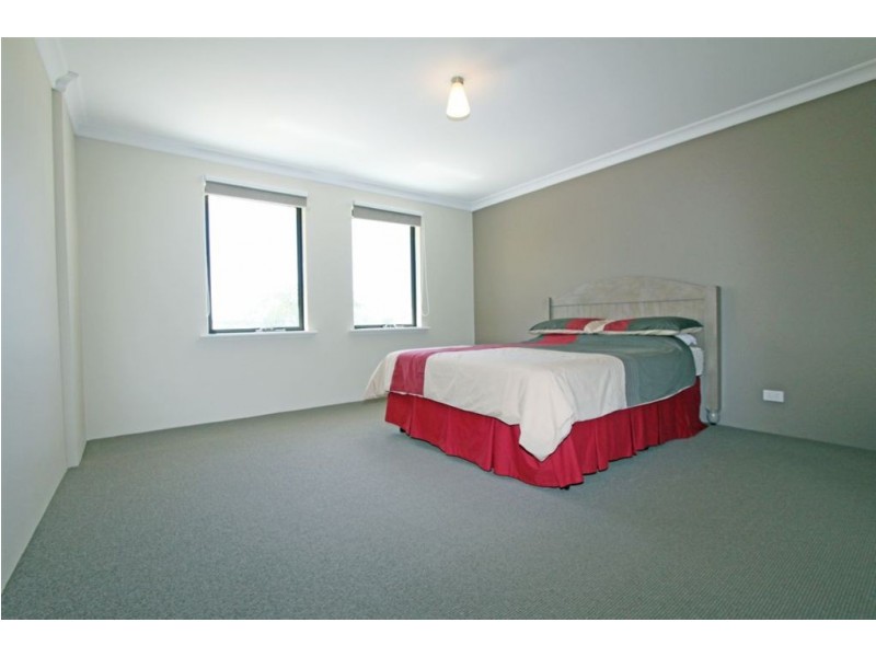 16 Walpole Way, Erskine WA 6210