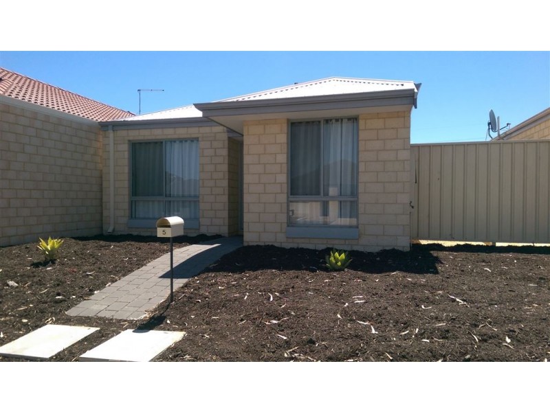 5 Sheffield Green, Greenfields WA 6210