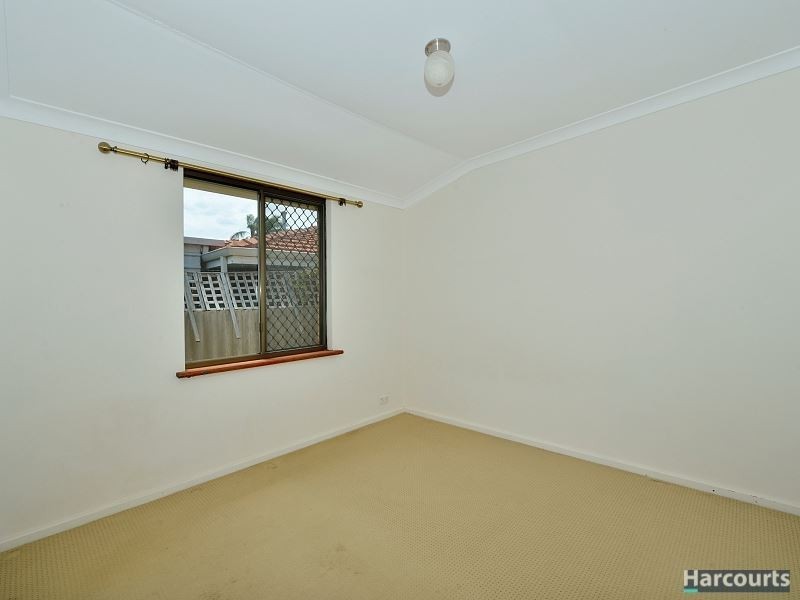 15 Kookerbrook Street, Dudley Park WA 6210