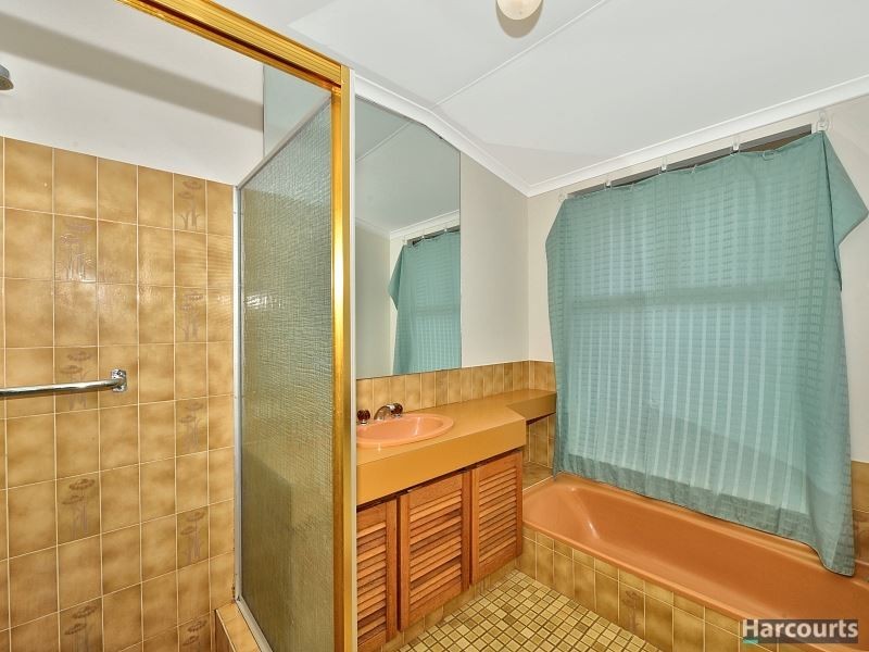 15 Kookerbrook Street, Dudley Park WA 6210