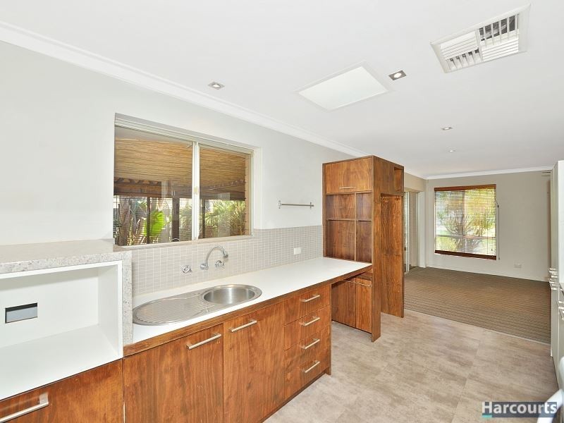 15 Crawford Street, Mandurah WA 6210