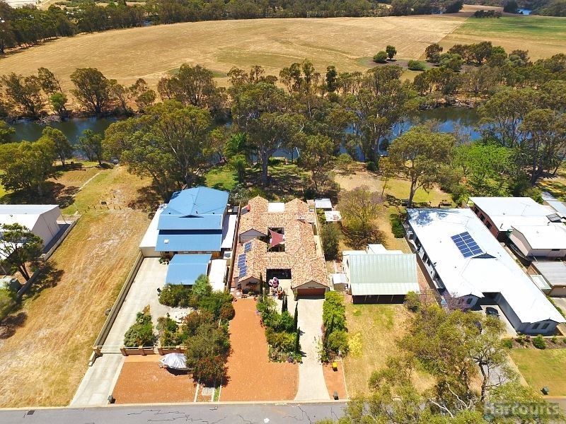 83 Rodoreda Crescent, Ravenswood WA 6208