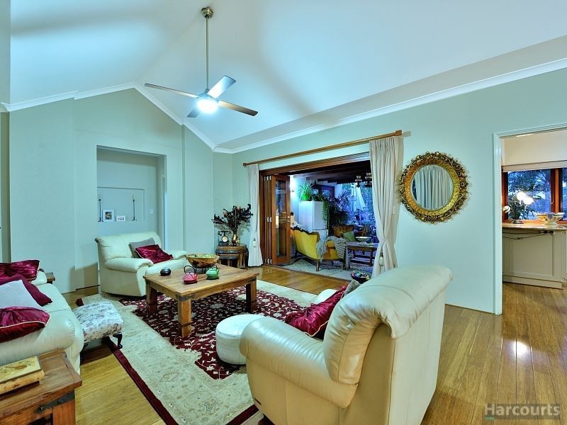 83 Rodoreda Crescent, Ravenswood WA 6208