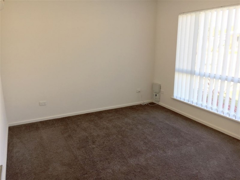 6 Vaucluse way, Coodanup WA 6210